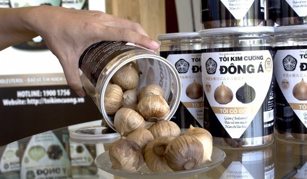 Giá bán tỏi đen cô đơn bao nhiêu 1kg? Tỏi Đen Cô Đơn Đông Á